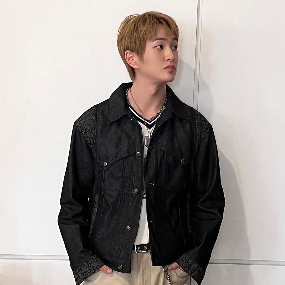 Behind-the-scenes cut of Onew (SHINee)