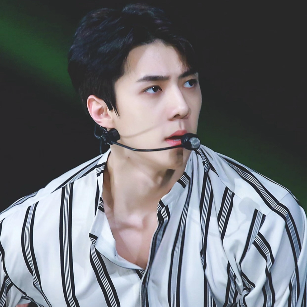 Behind-the-scenes cut of Sehun (EXO)
