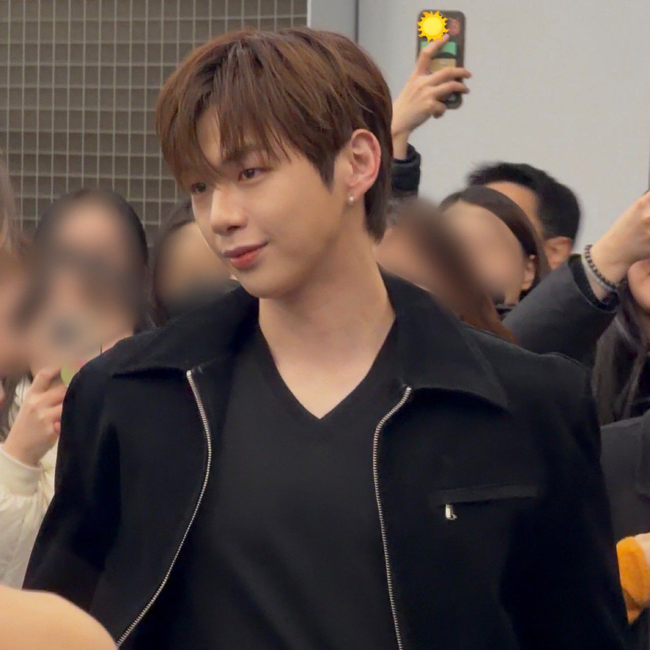 강다니엘 최근 활동샷