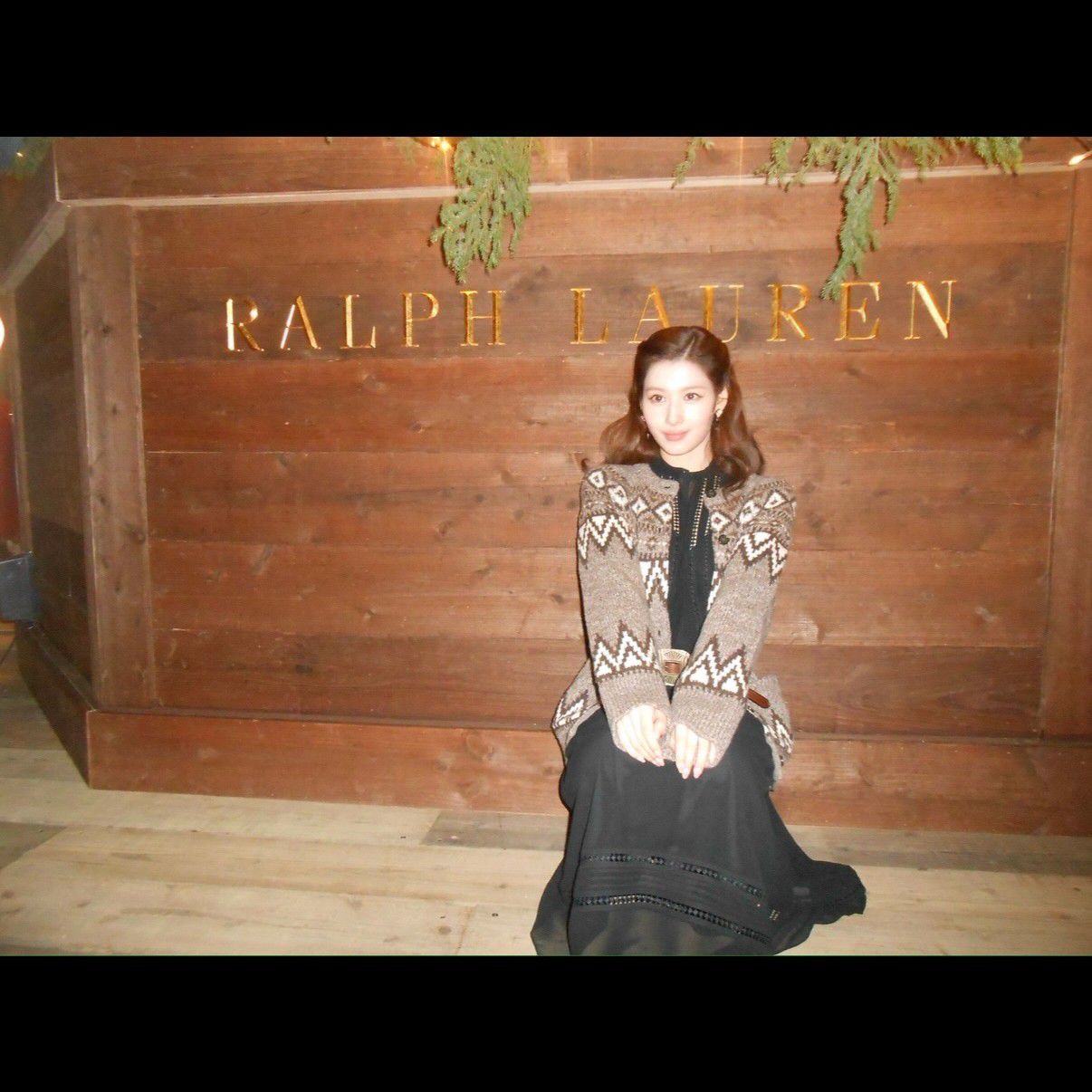 Potret di balik layar Sana (TWICE)