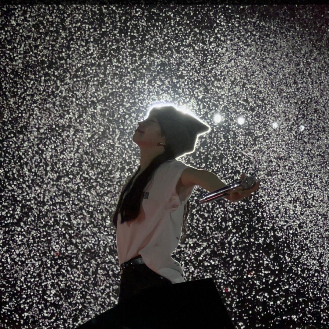 Foto aktivitas terbaru TWICE