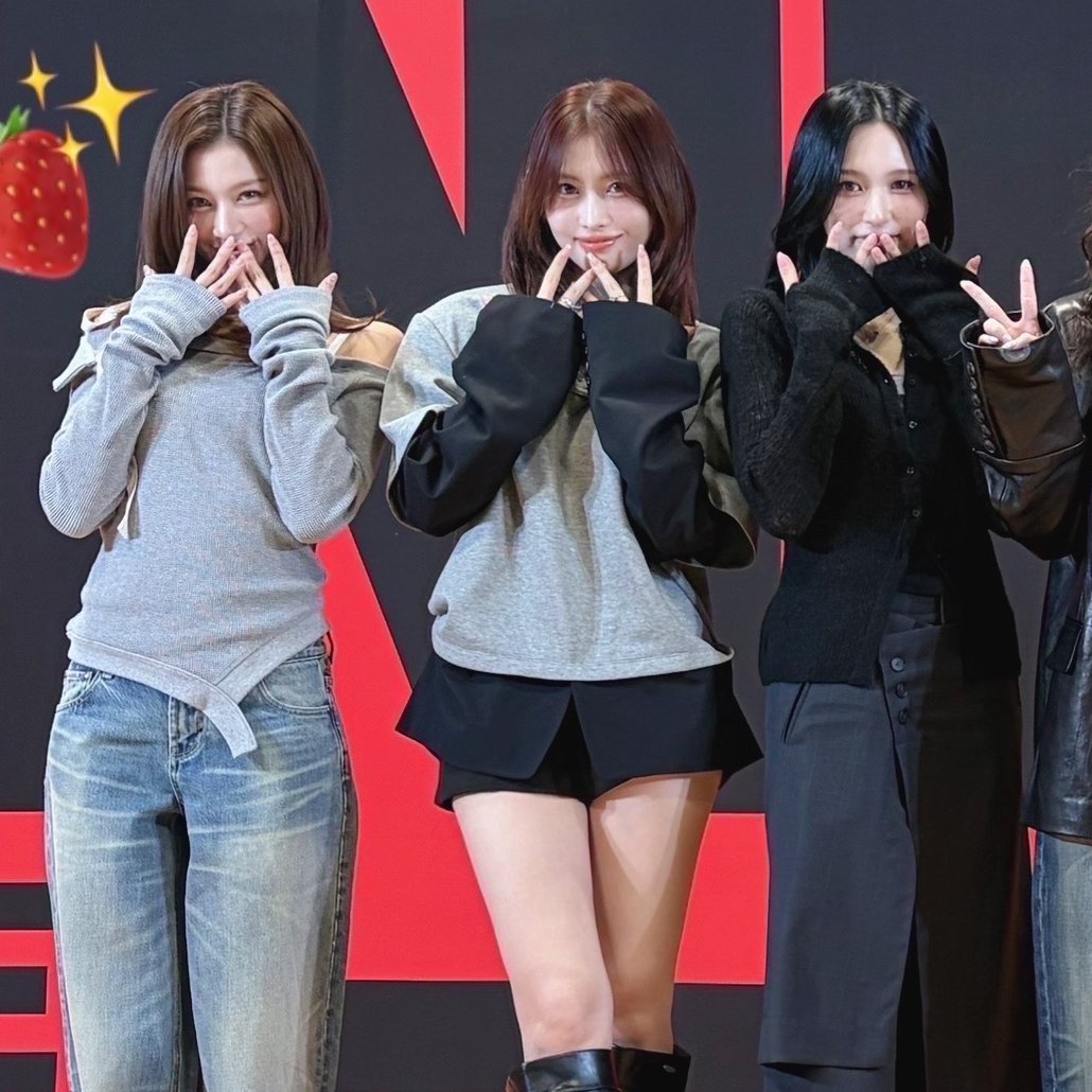 모모 (TWICE)의 비하인드 컷