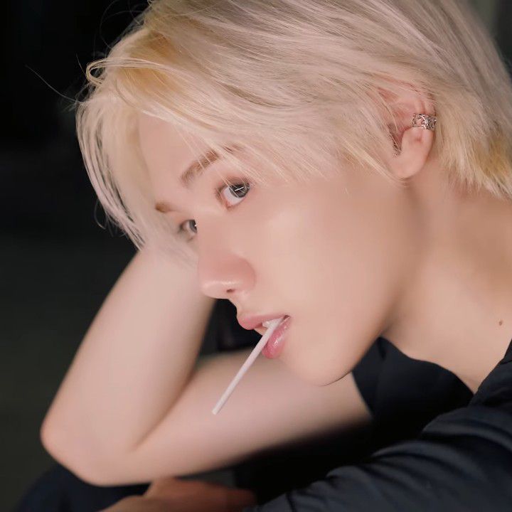 Behind-the-scenes cut of Minhee (CRAVITY)