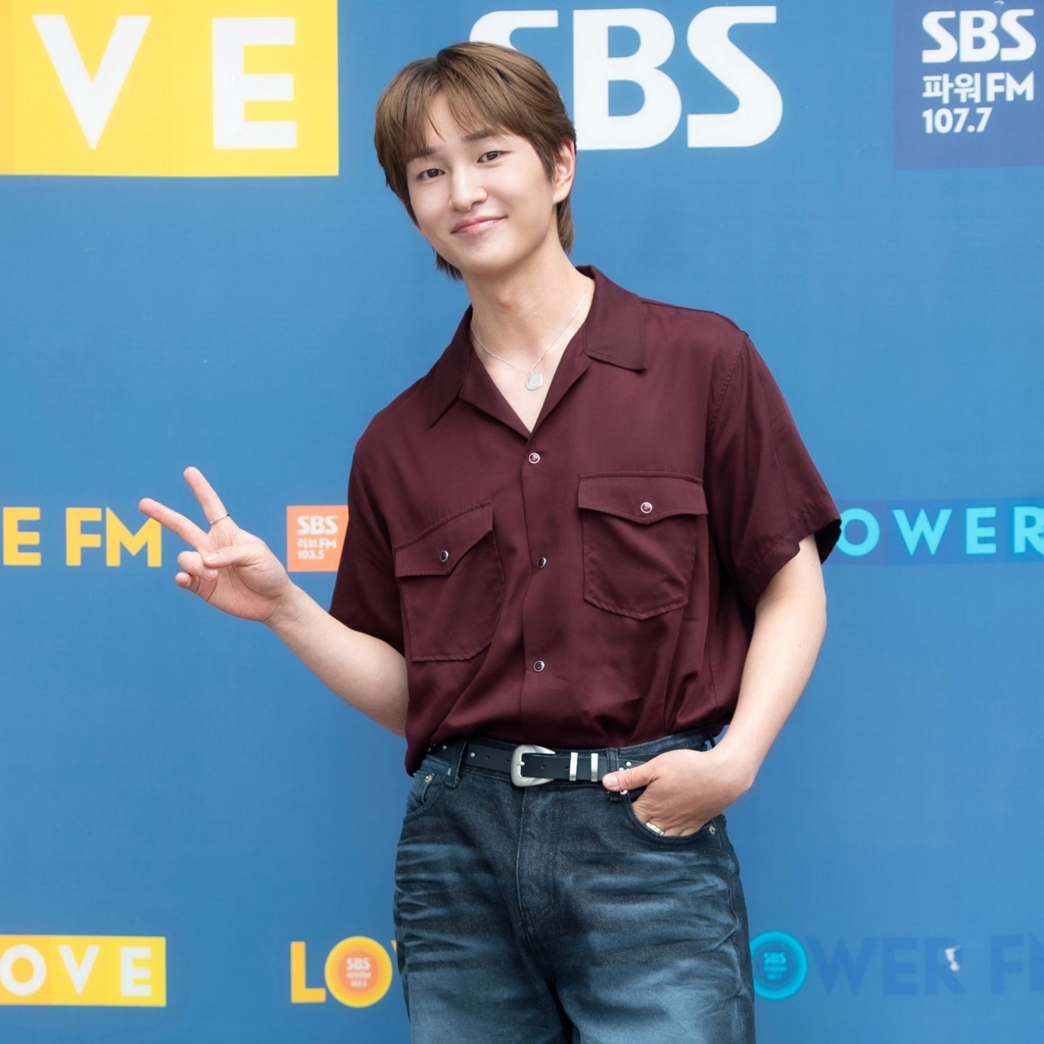 Behind-the-scenes cut of Onew (SHINee)