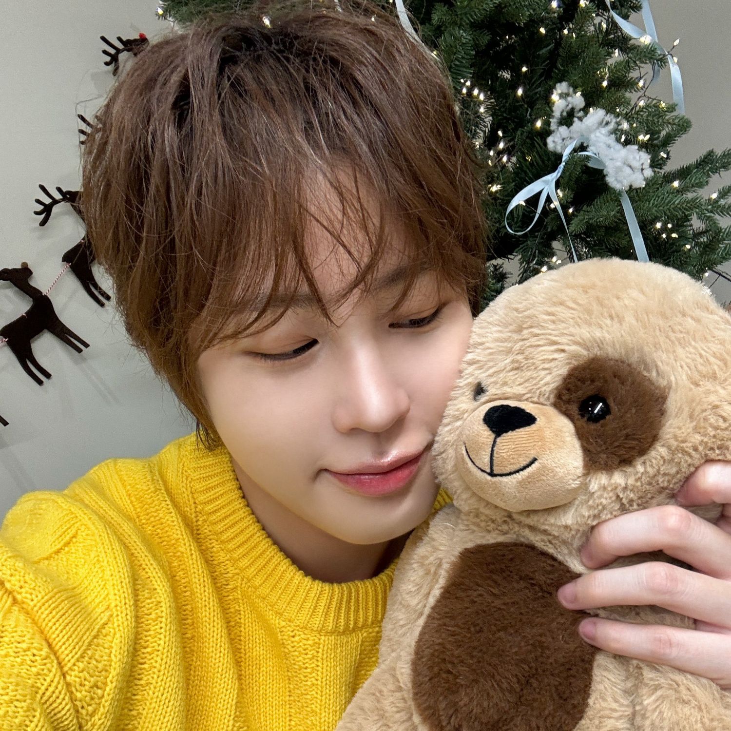 Behind-the-scenes cut of Ha Sungwoon