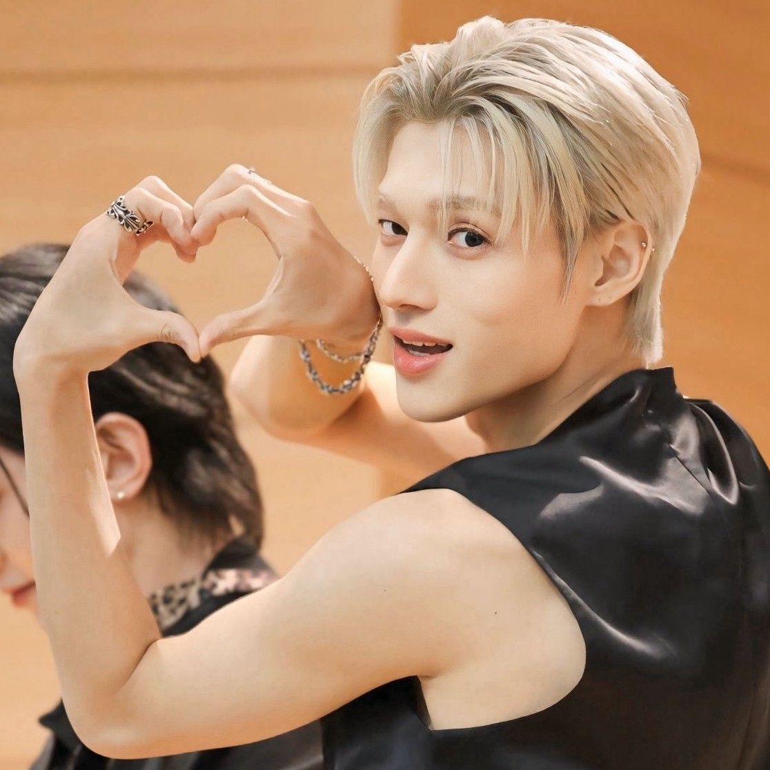 Latest photo of Wooyoung (ATEEZ)