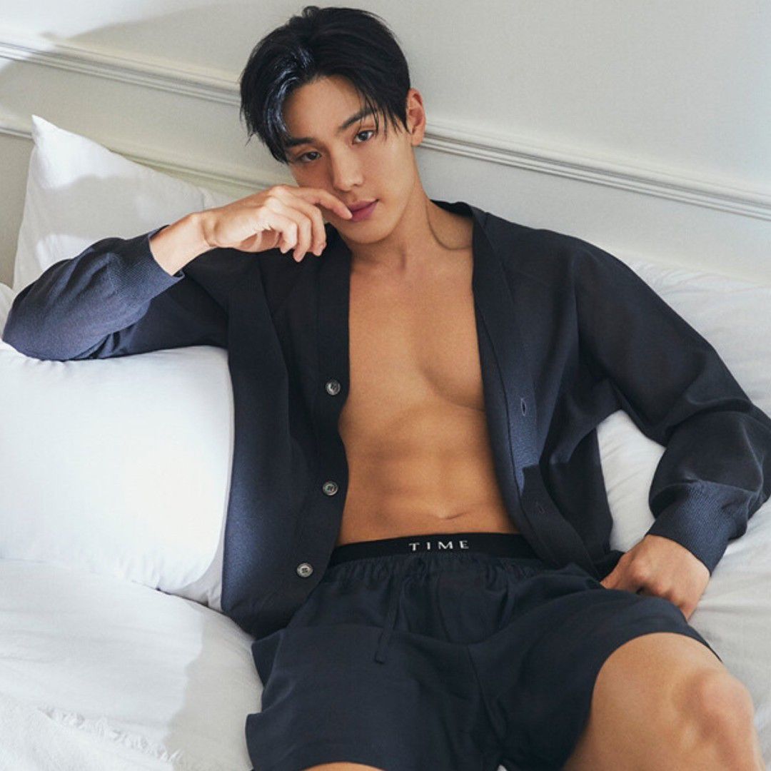Shownu (MONSTA X)的最新活动照片