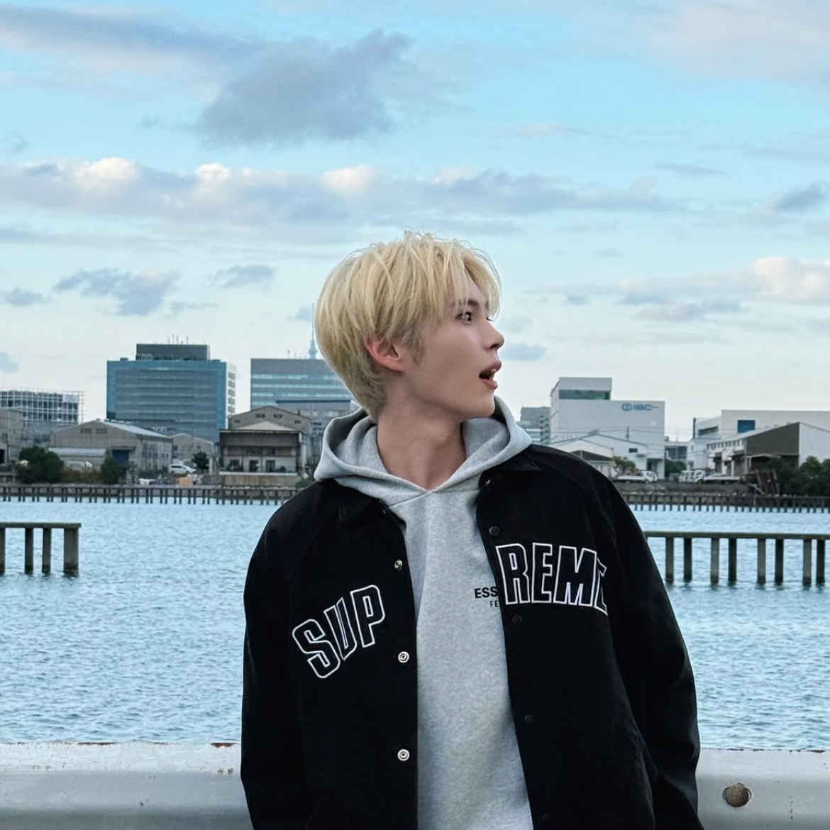 Recent activity shot of Sung Hanbin (ZEROBASEONE)