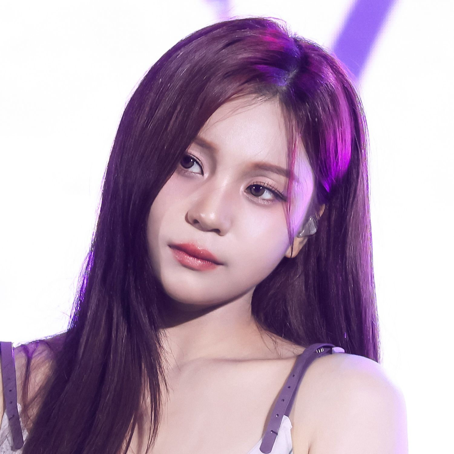 VIVIZ的最新照片