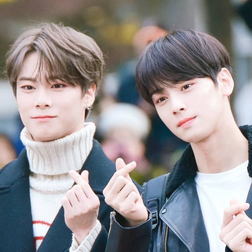 A moment captured by ASTRO's fan