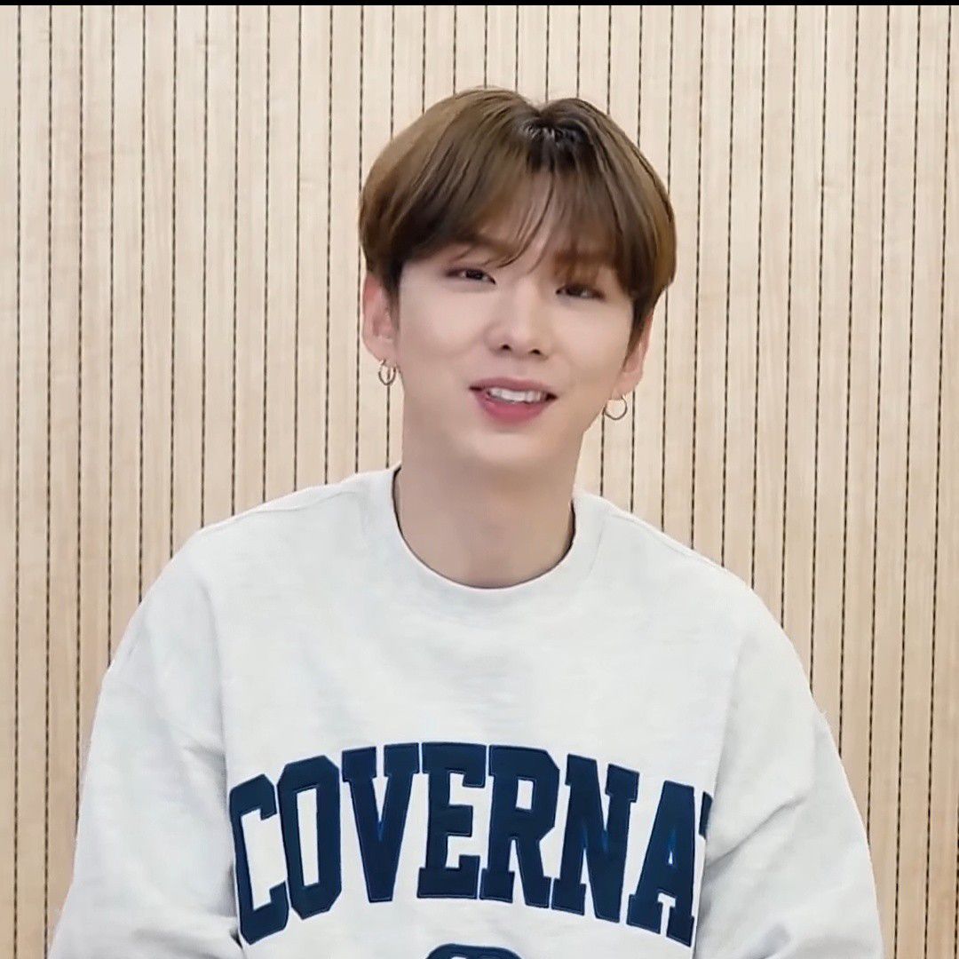 A moment captured by Kihyun (MONSTA X)'s fan