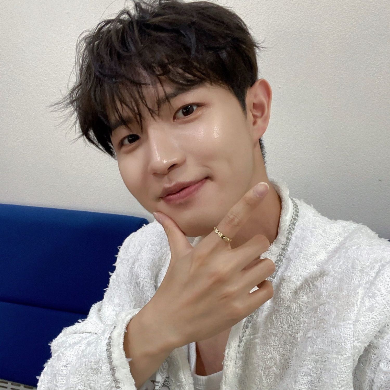 Potret di balik layar Kim Jaehwan