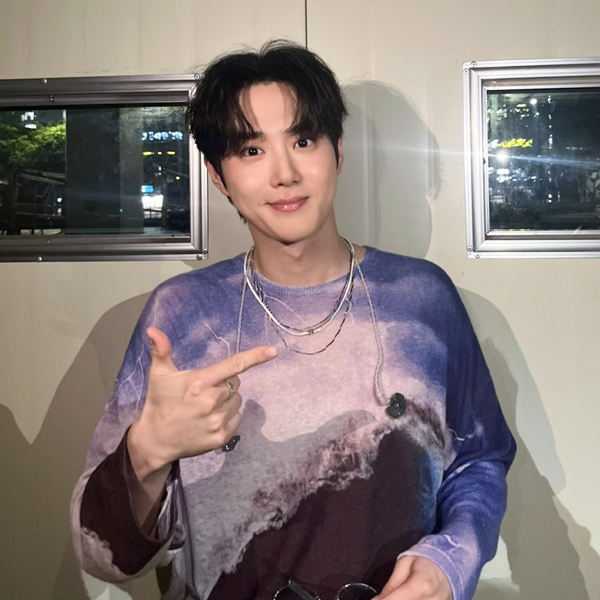 Behind-the-scenes cut of Suho (EXO)