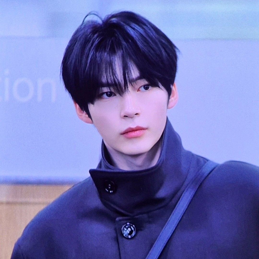 Momen yang diabadikan oleh penggemar Sung Hanbin (ZEROBASEONE)