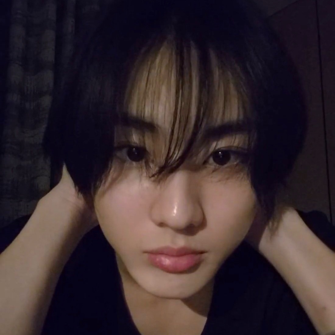 Foto terbaru Jungwon (ENHYPEN)