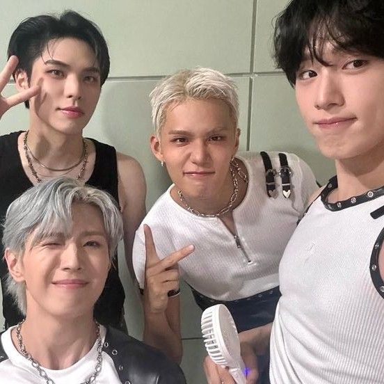 Behind-the-scenes cut of CIX