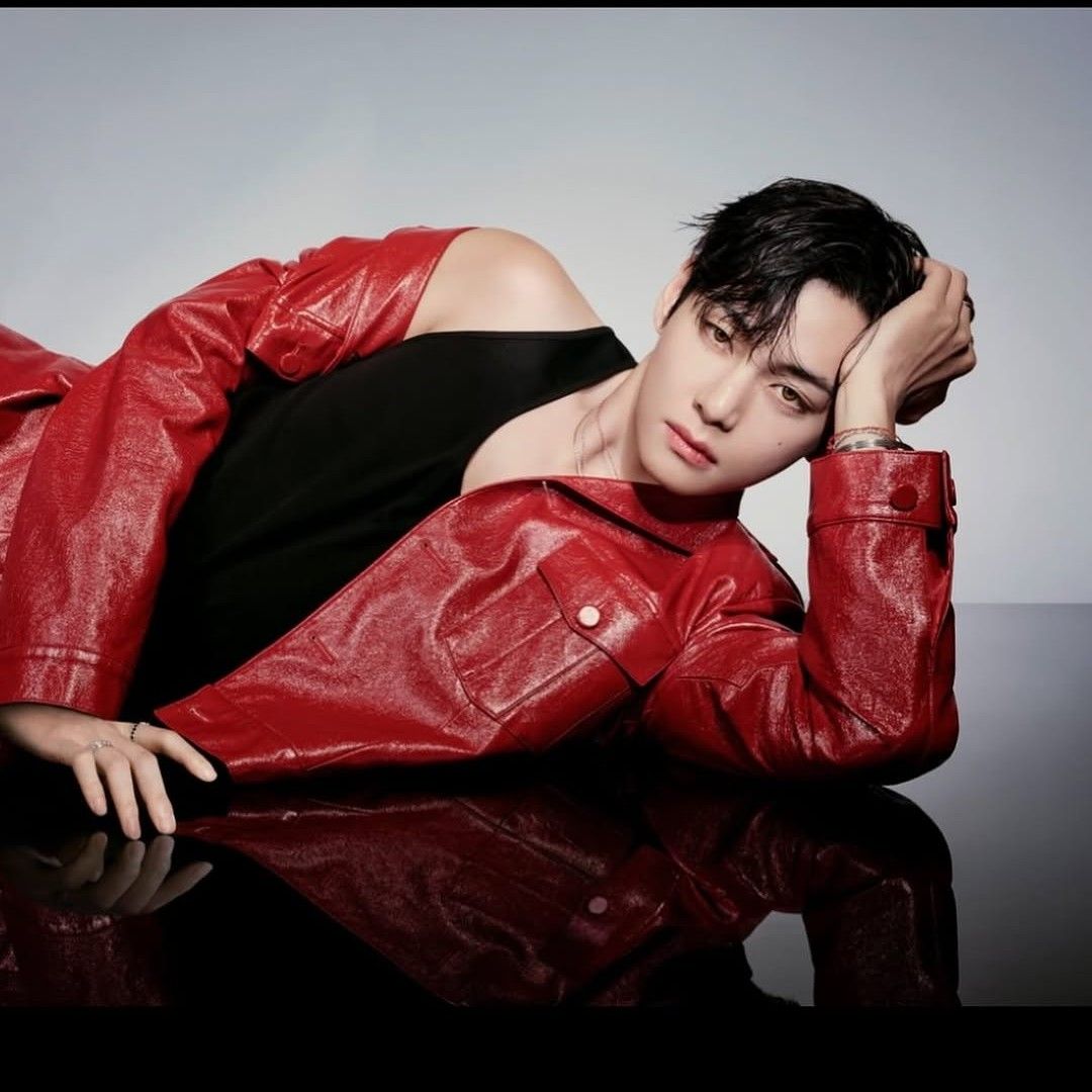 A moment captured by V (BTS)'s fan