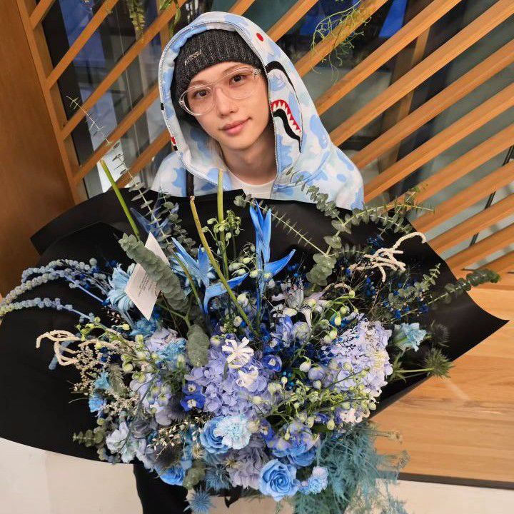 Behind-the-scenes cut of Stray Kids