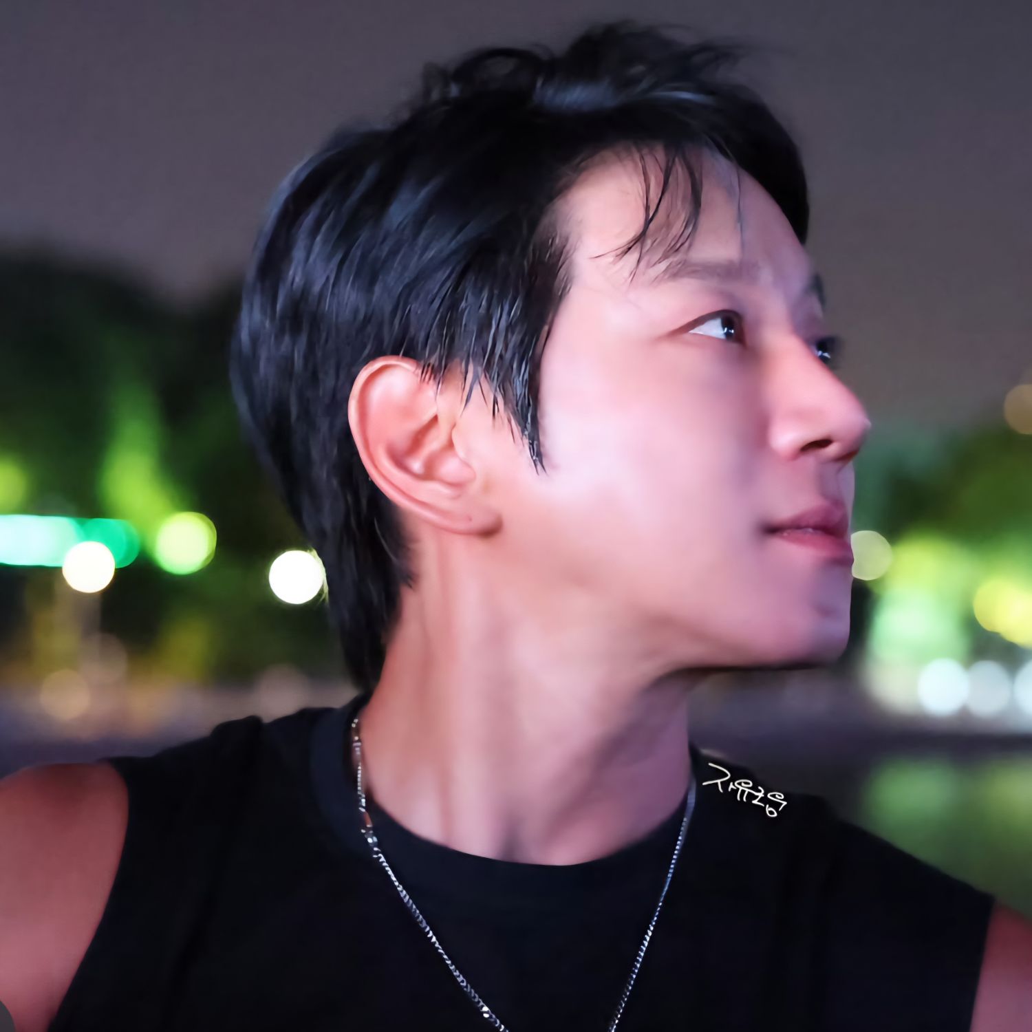 Recent activity shot of Hwang Chiyeol