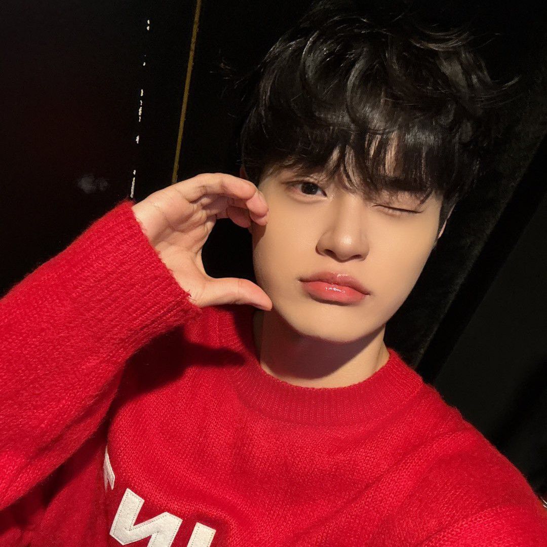 Latest photo of Lee Daehwi (AB6IX)