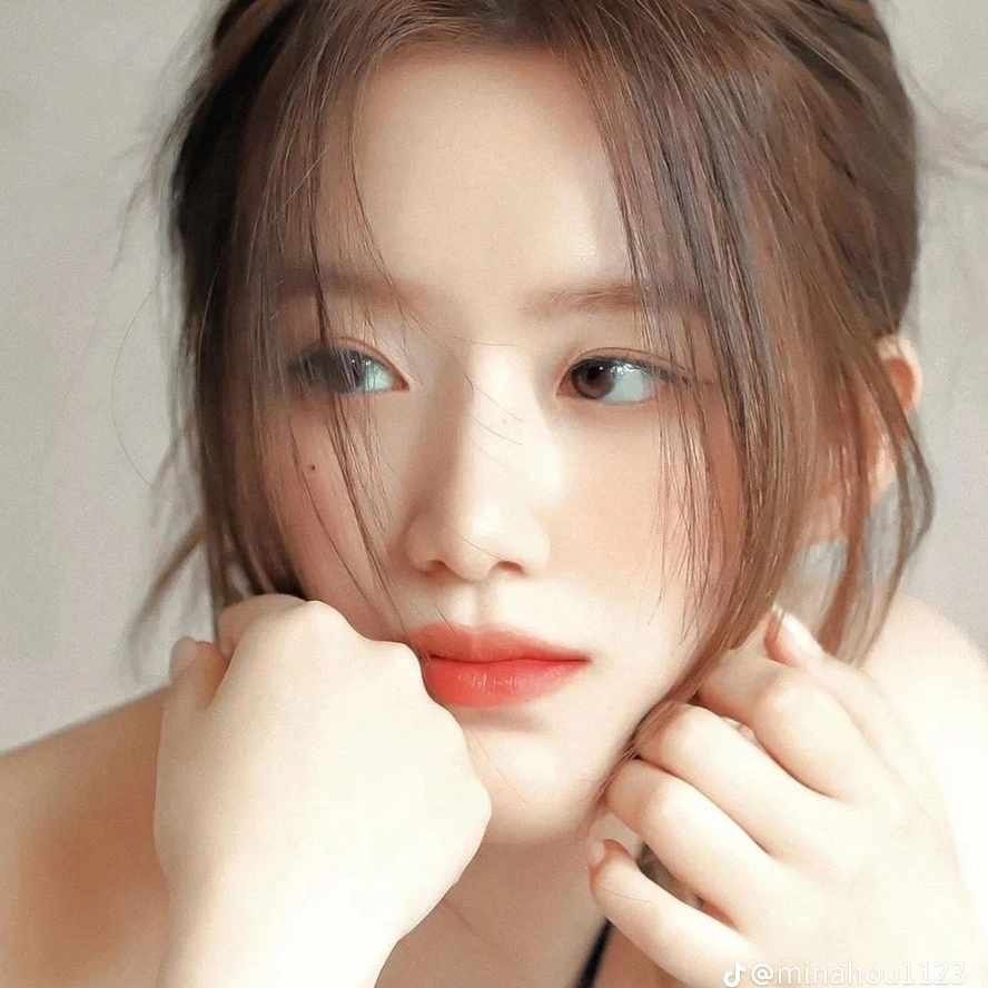A moment captured by Shuhua (i-dle)'s fan