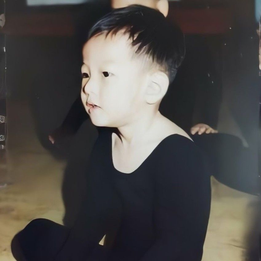 A moment captured by DK (iKON)'s fan