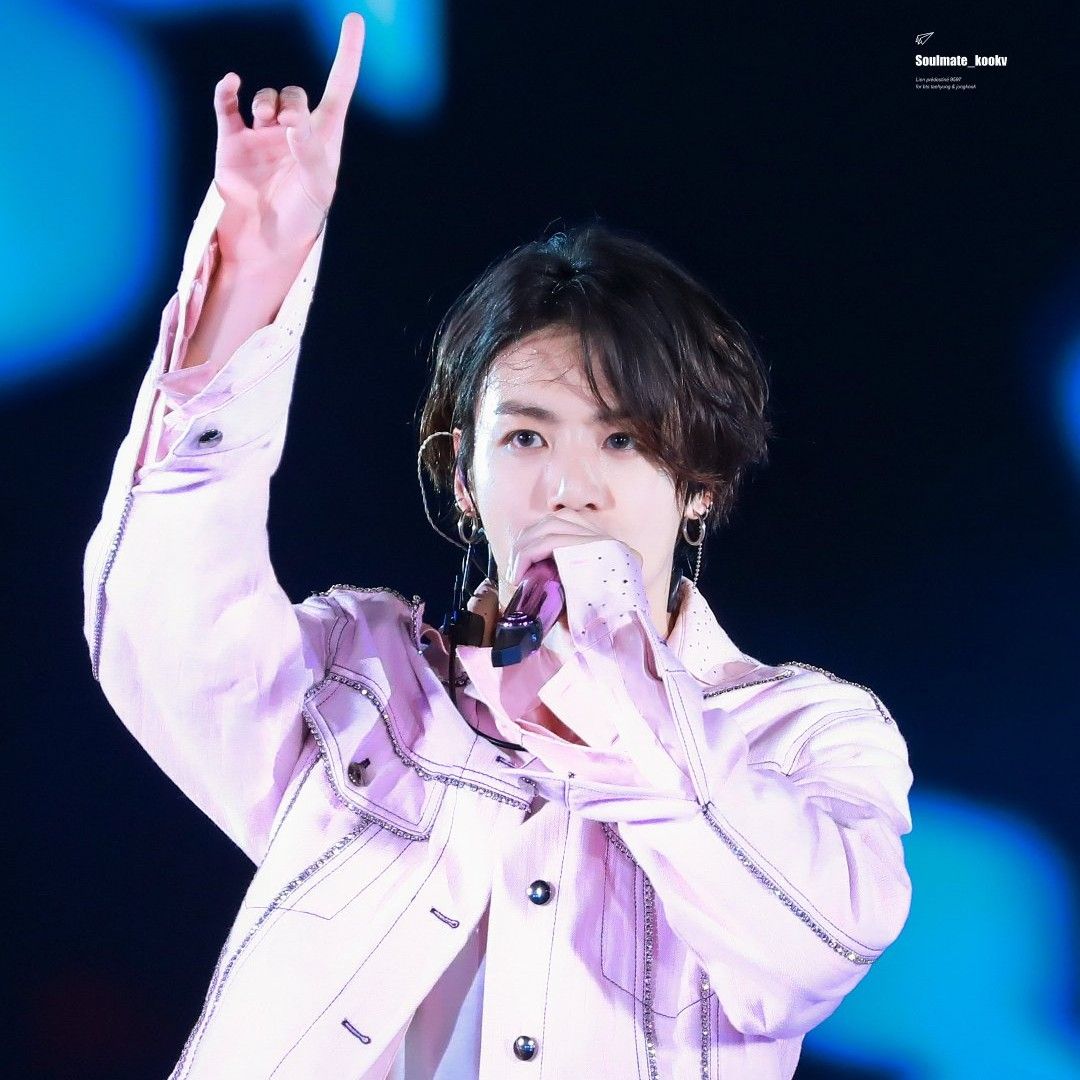 Latest photo of Jungkook (BTS)