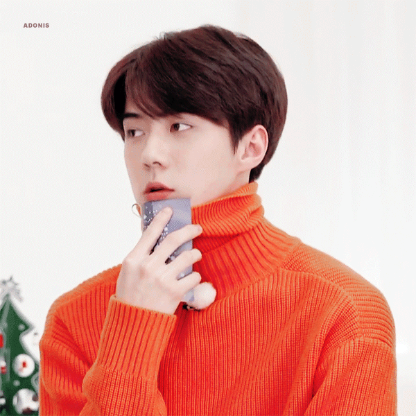 Behind-the-scenes cut of Sehun (EXO)