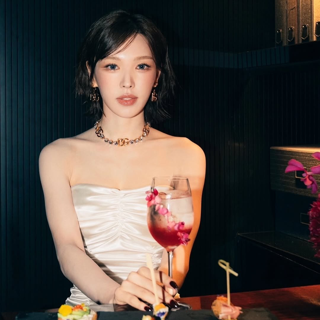 A moment captured by Wendy (Red Velvet)'s fan