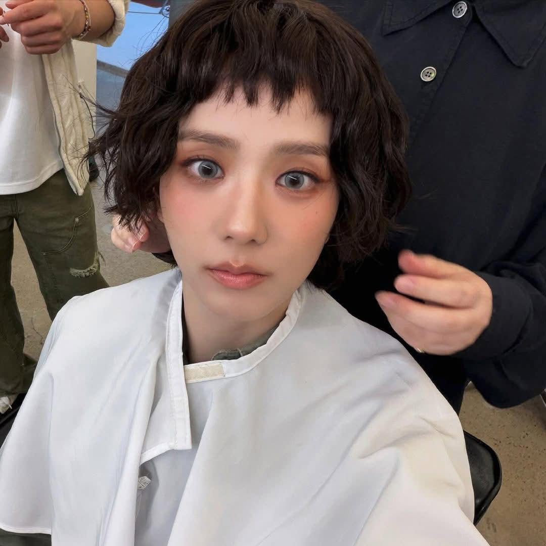 지수 (BLACKPINK)의 비하인드 컷