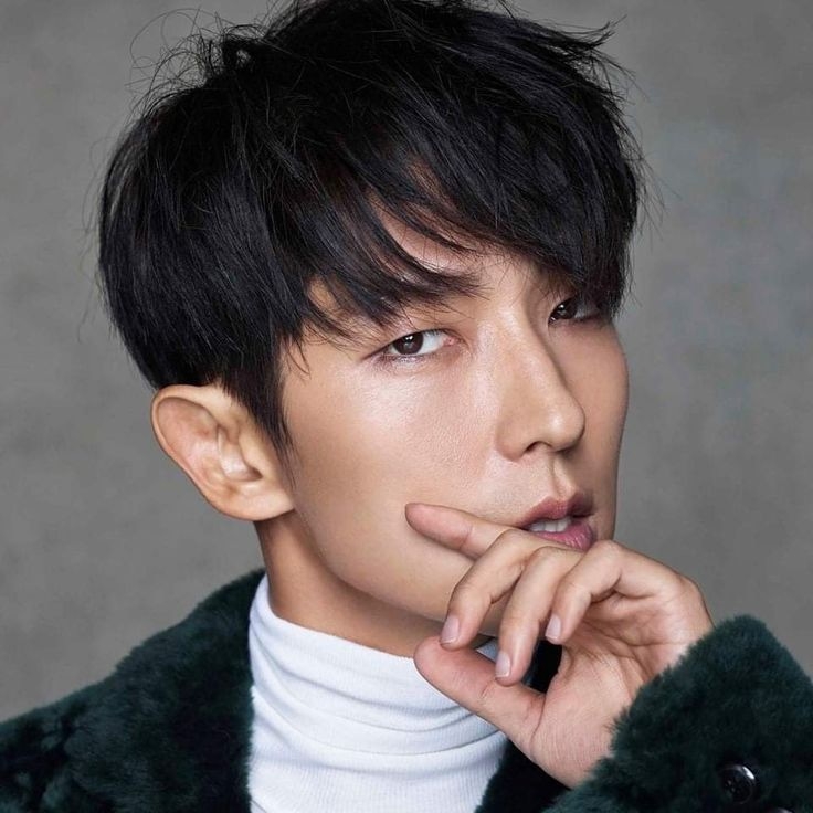 Foto terbaru V (BTS)