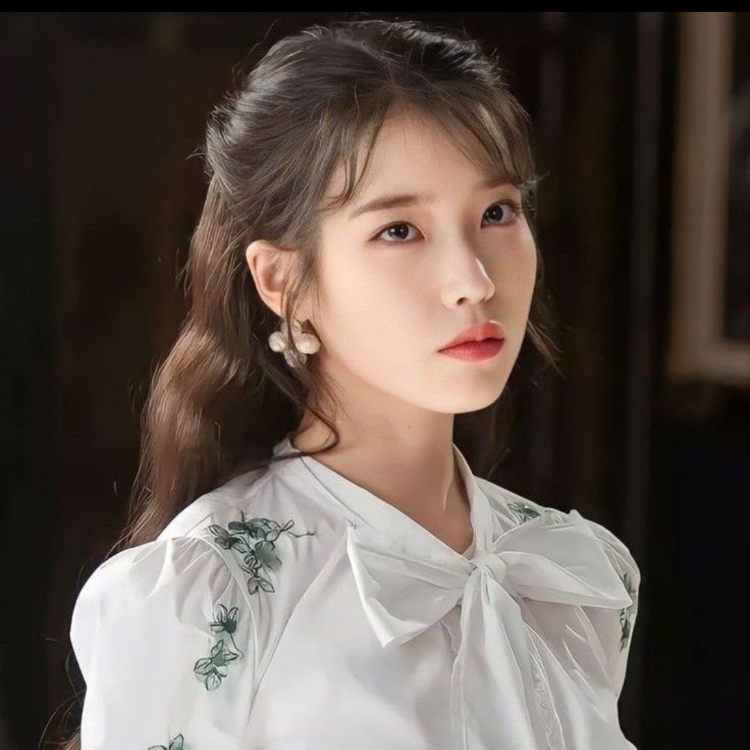 Recent activity shot of IU