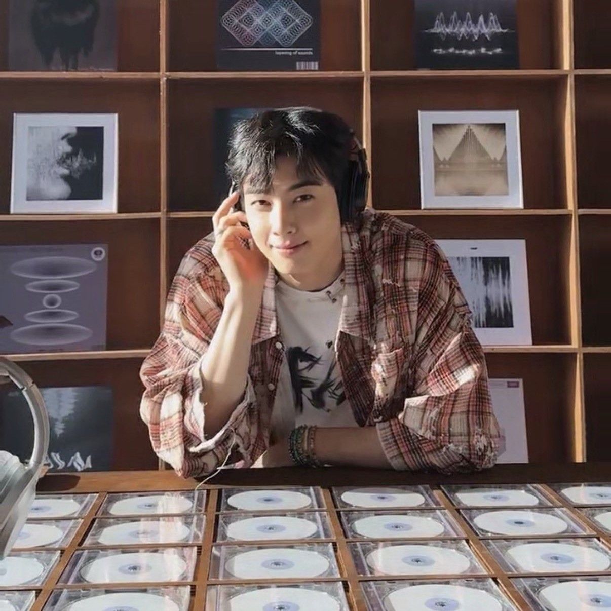 A moment captured by Eunwoo (ASTRO)'s fan