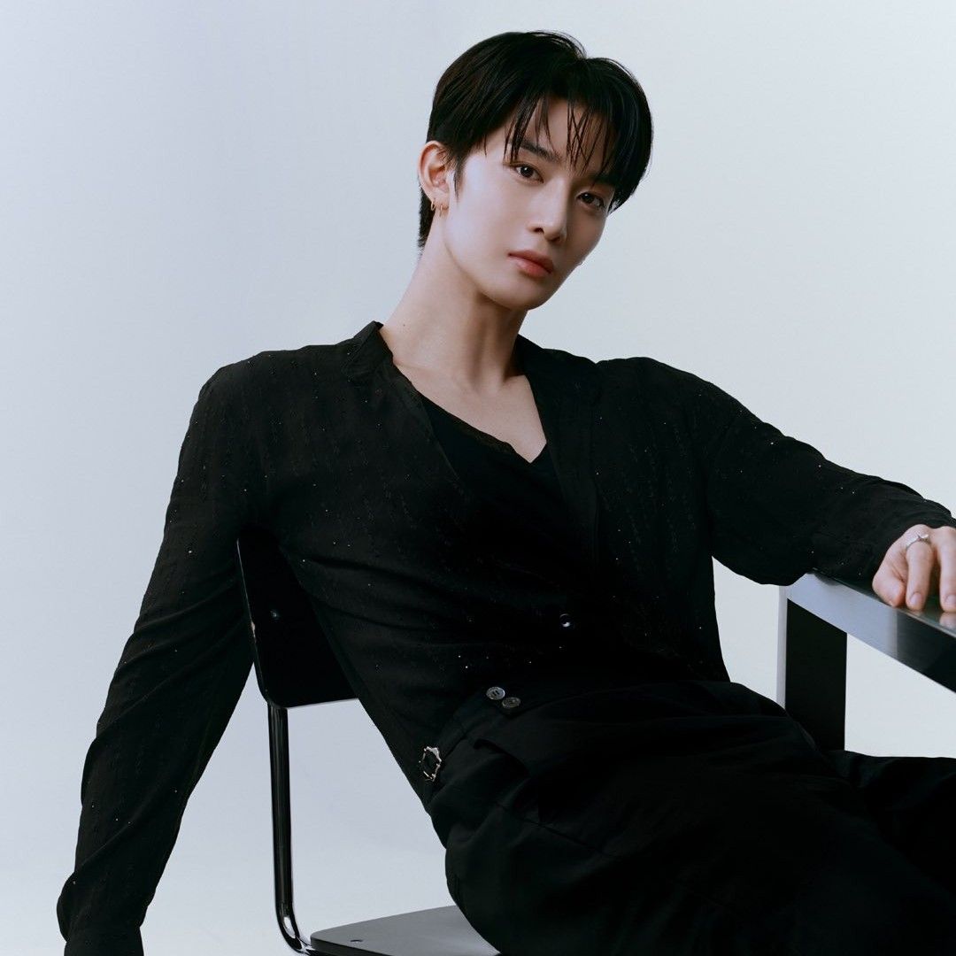 Latest photo of Bae Jinyoung