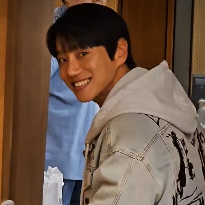 Potret di balik layar Hwang Chiyeol