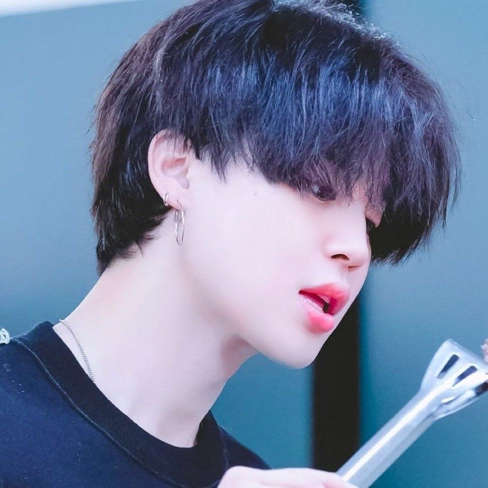 Momen yang diabadikan oleh penggemar Jimin (BTS)