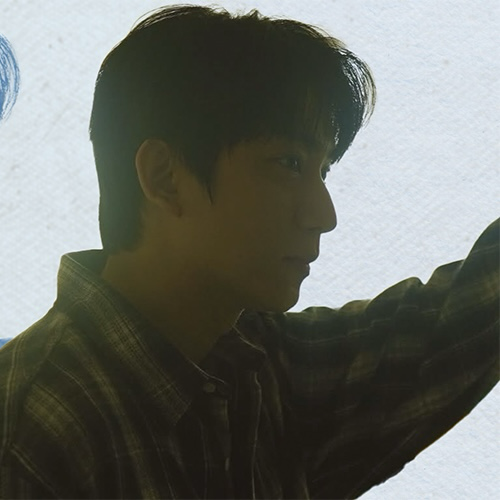 Behind-the-scenes cut of Gongchan (B1A4)