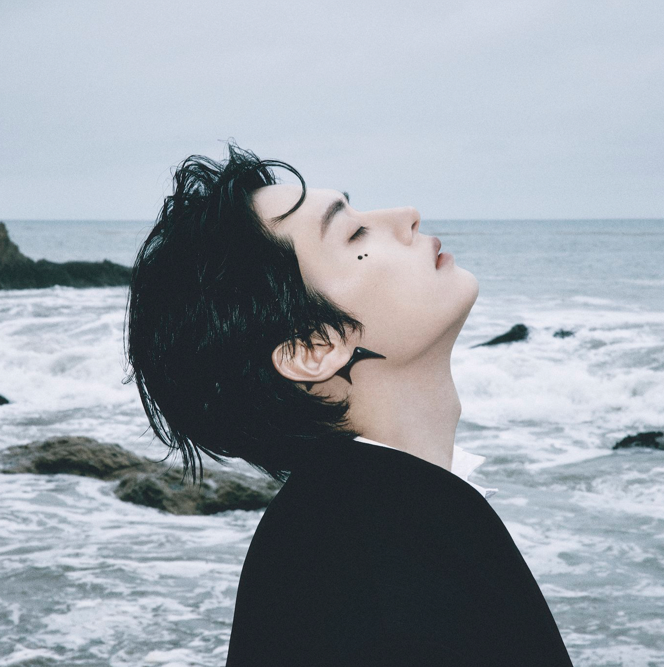 A moment captured by Lee Know (Stray Kids)'s fan