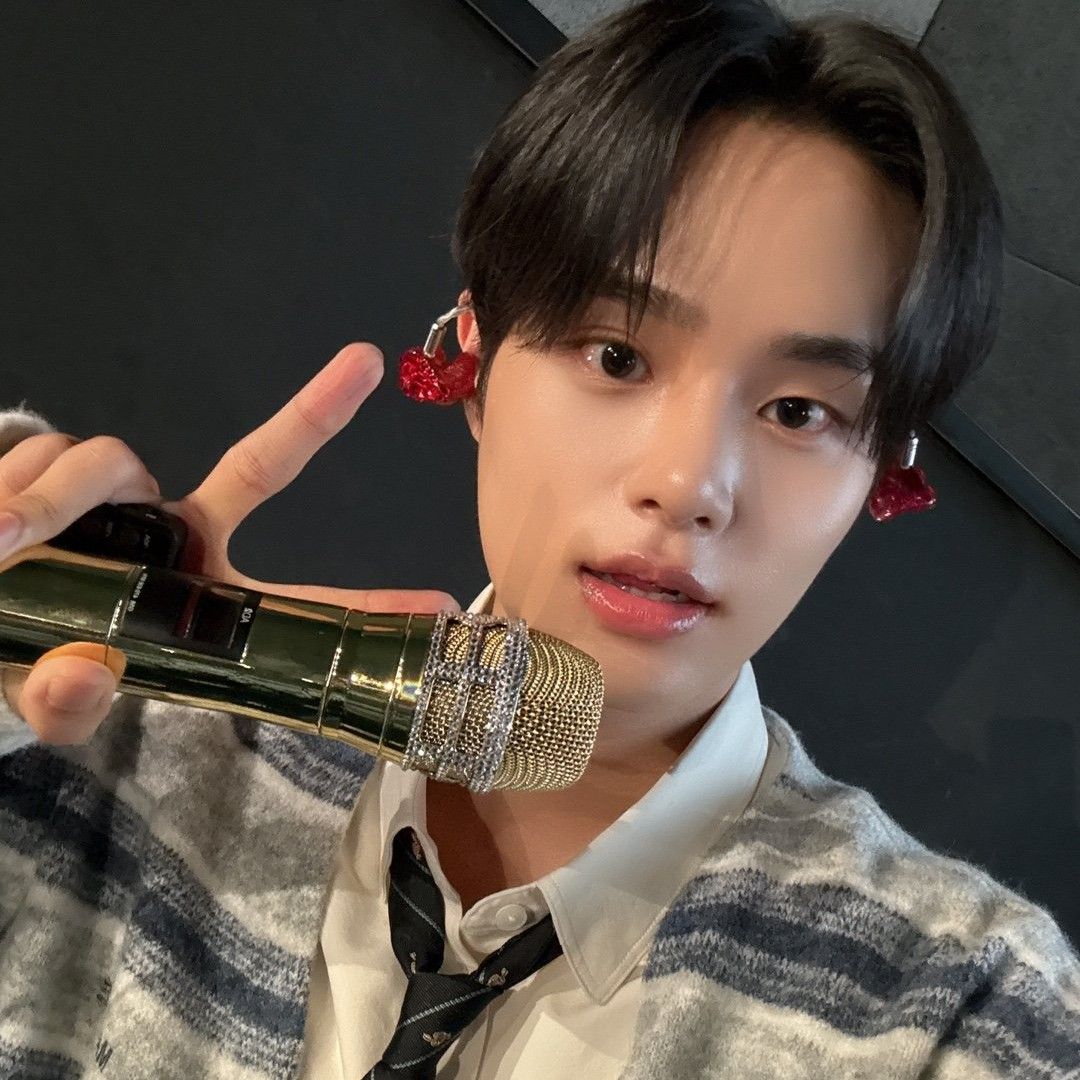 Behind-the-scenes cut of Lee Daehwi (AB6IX)