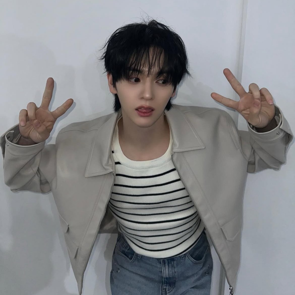 Behind-the-scenes cut of Sungyun (n.SSign)
