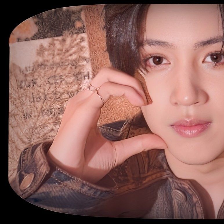 Latest photo of Wooseok (PENTAGON)