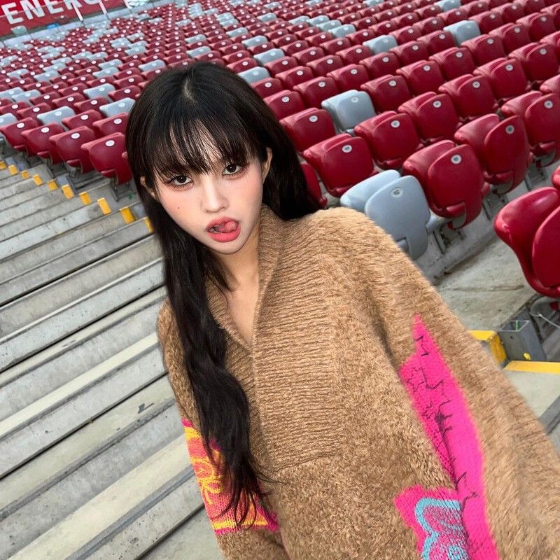 Recent activity shot of Soyeon (i-dle)