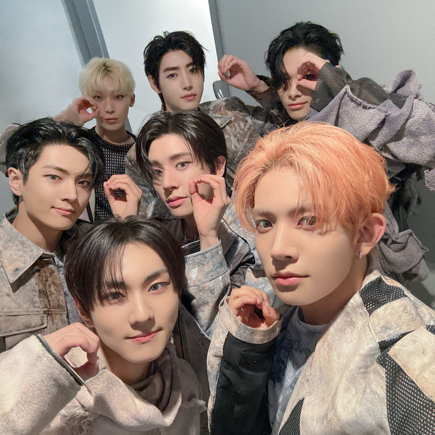 ENHYPEN의 최신 사진