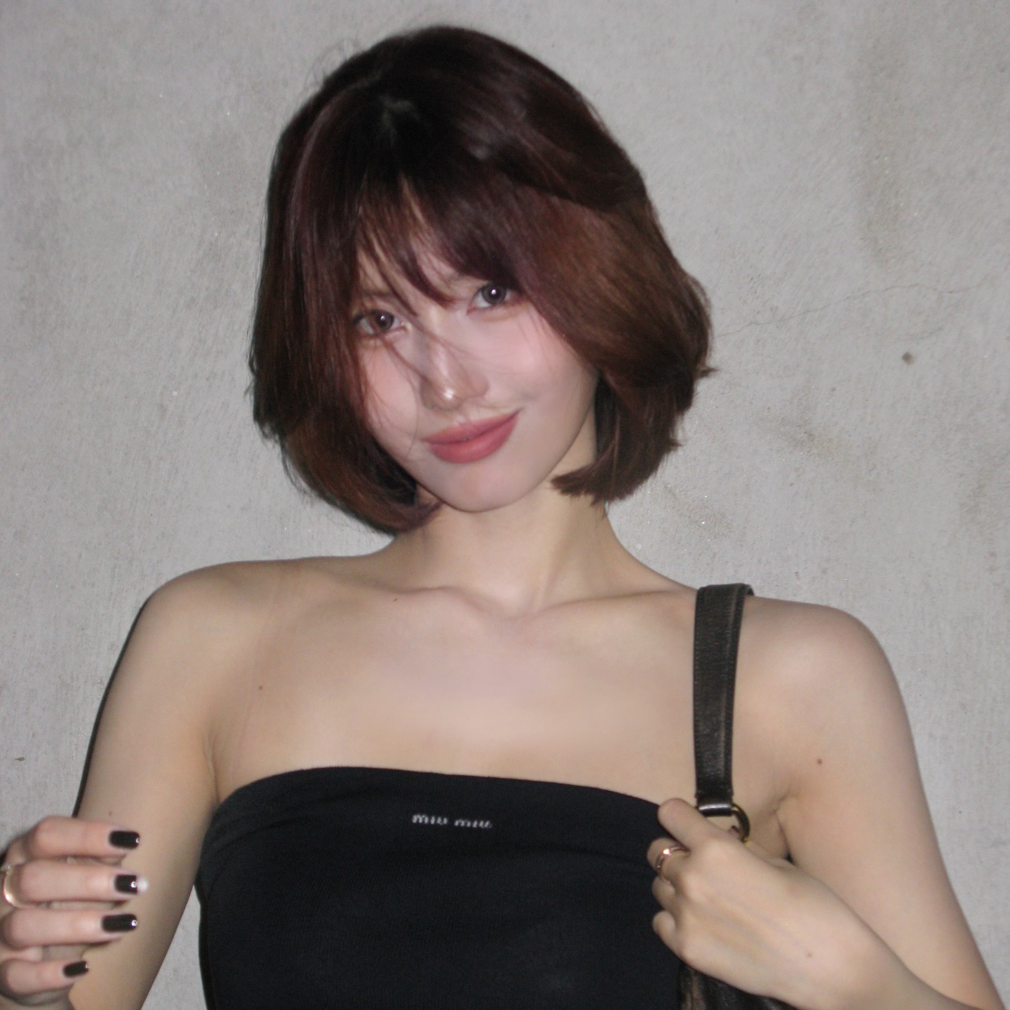 Recent activity shot of Momo (TWICE)