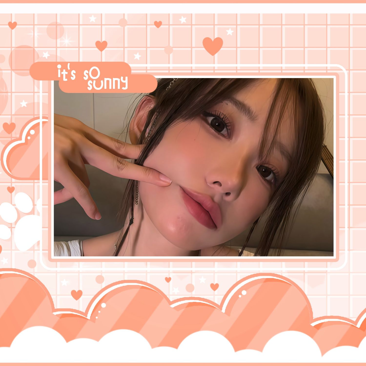 A moment captured by Magenta (QWER)'s fan