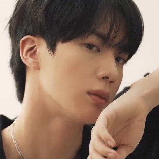 진 (방탄소년단)의 최신 사진