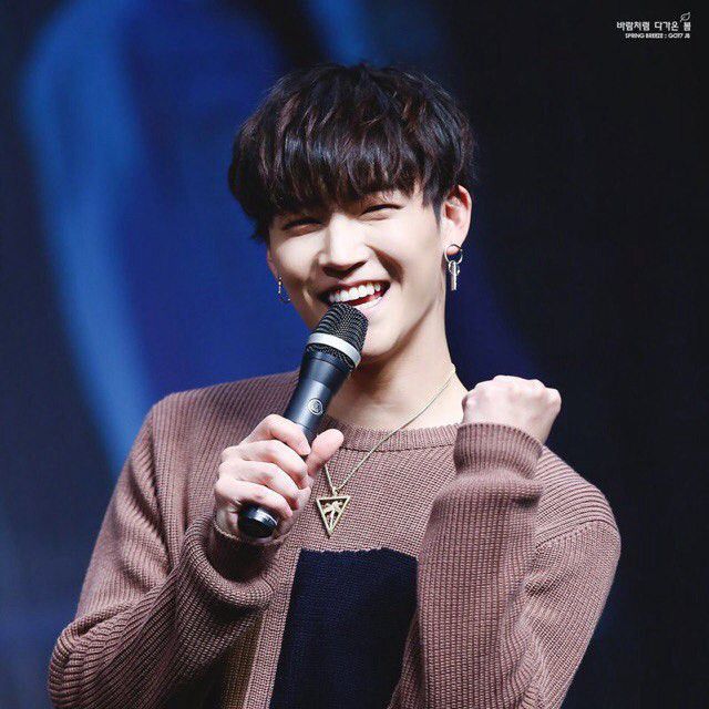 Behind-the-scenes cut of JAY B (GOT7)