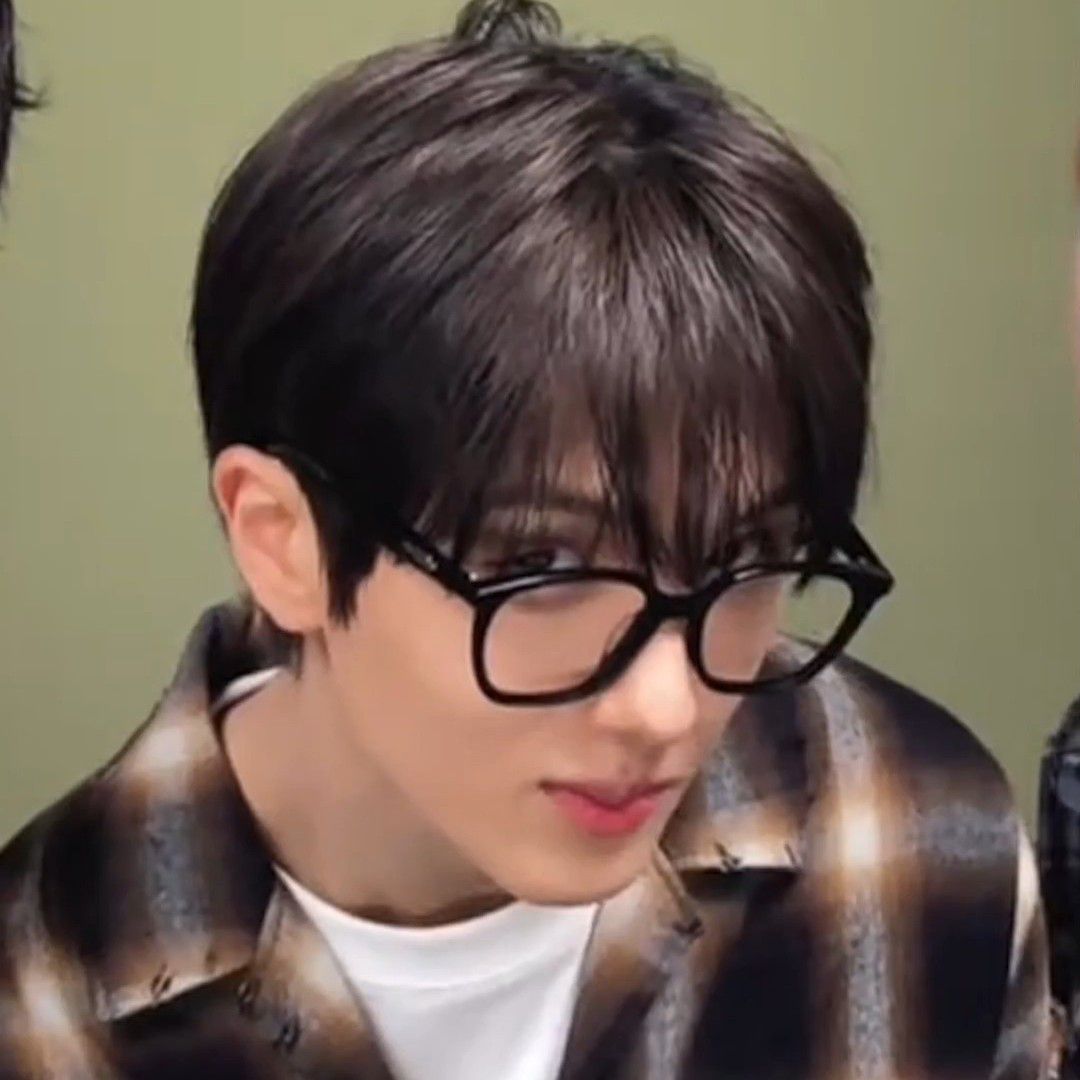 Behind-the-scenes cut of Jisung (NCT DREAM)