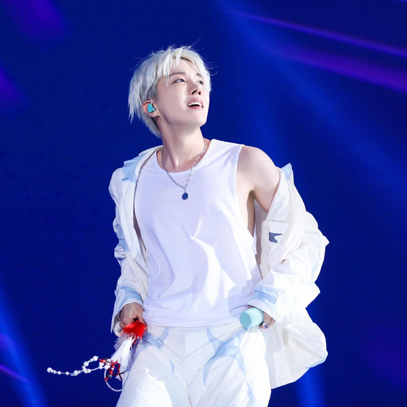 제이홉 (방탄소년단)의 비하인드 컷