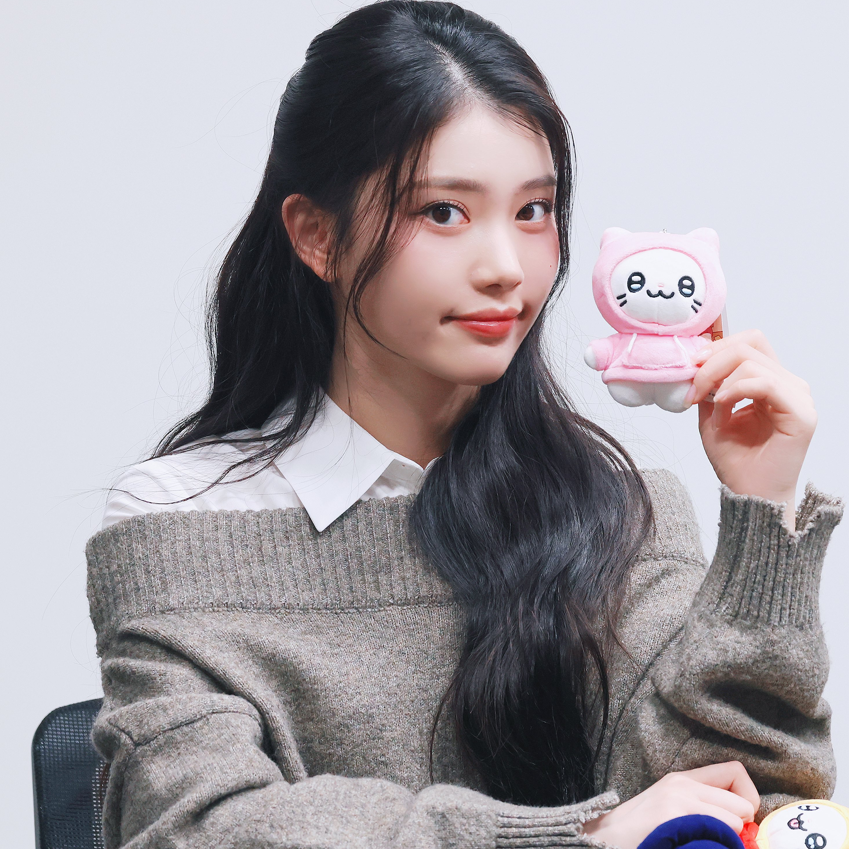 Behind-the-scenes cut of Xiao Ting (Kep1er)